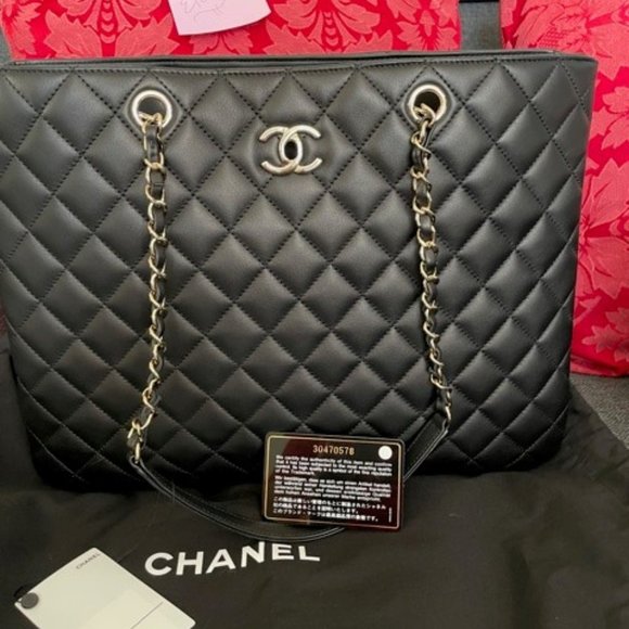 Chanel BNIB Large Tote - Picture 11 of 15